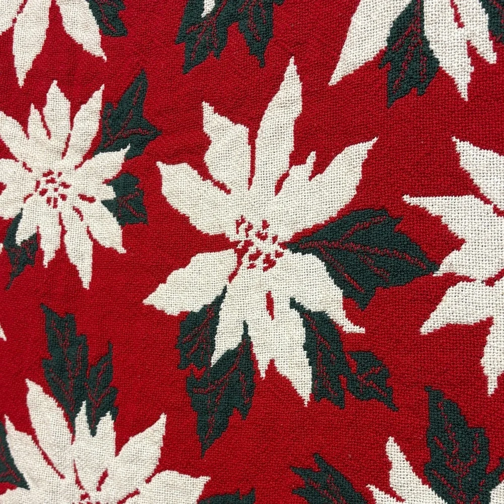 Holiday Festive Vintage Tapestry Throw Blanket with Poinsettias multicolor